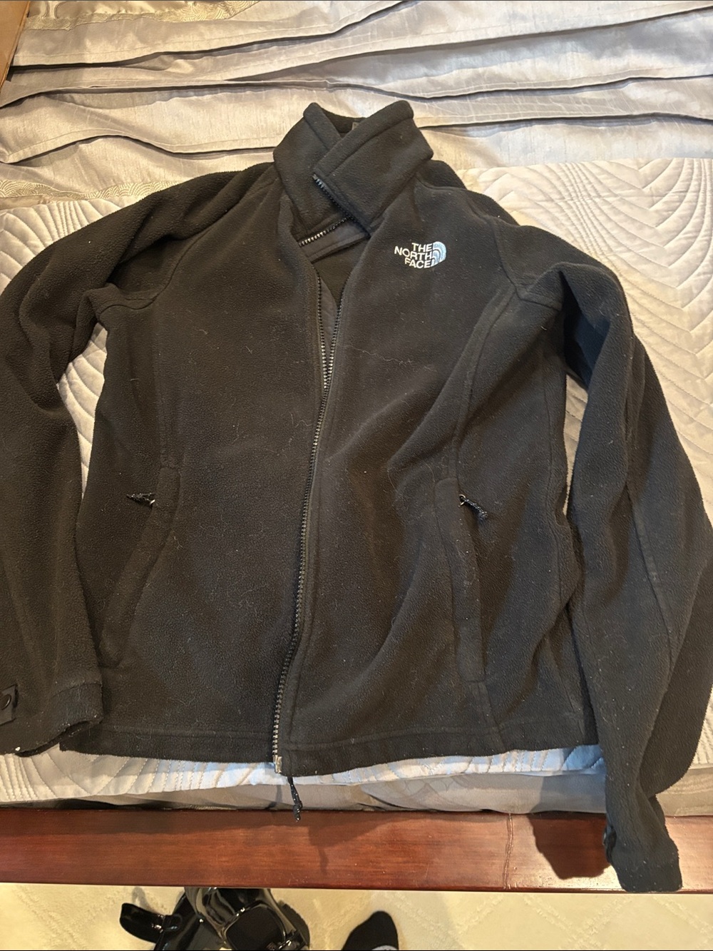 The North Face Black Full-Zip Lightweight Fleece Jacket size small